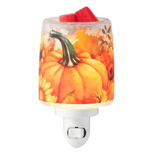 Scentsy Pumpkin mini acres warmer